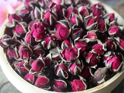 曲靖宣威市方左芬玫瑰花苞种植中心 供应量10吨图2